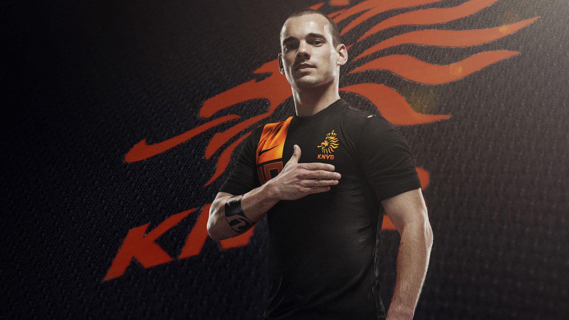 张玉宁谈生涯规划，现阶段留国内发展更务实，曾因伤病萌生退意